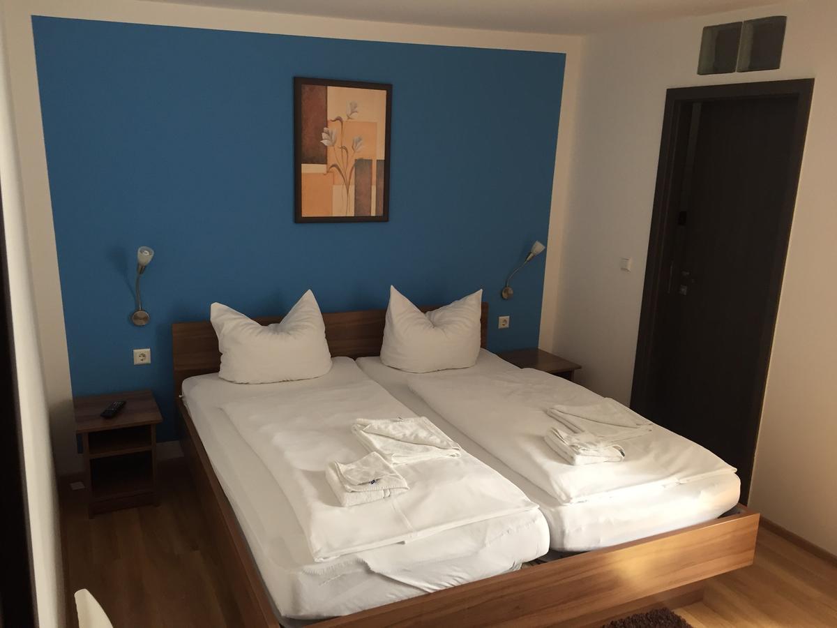 Hotel Ristorante Rostica Bad Urach Εξωτερικό φωτογραφία