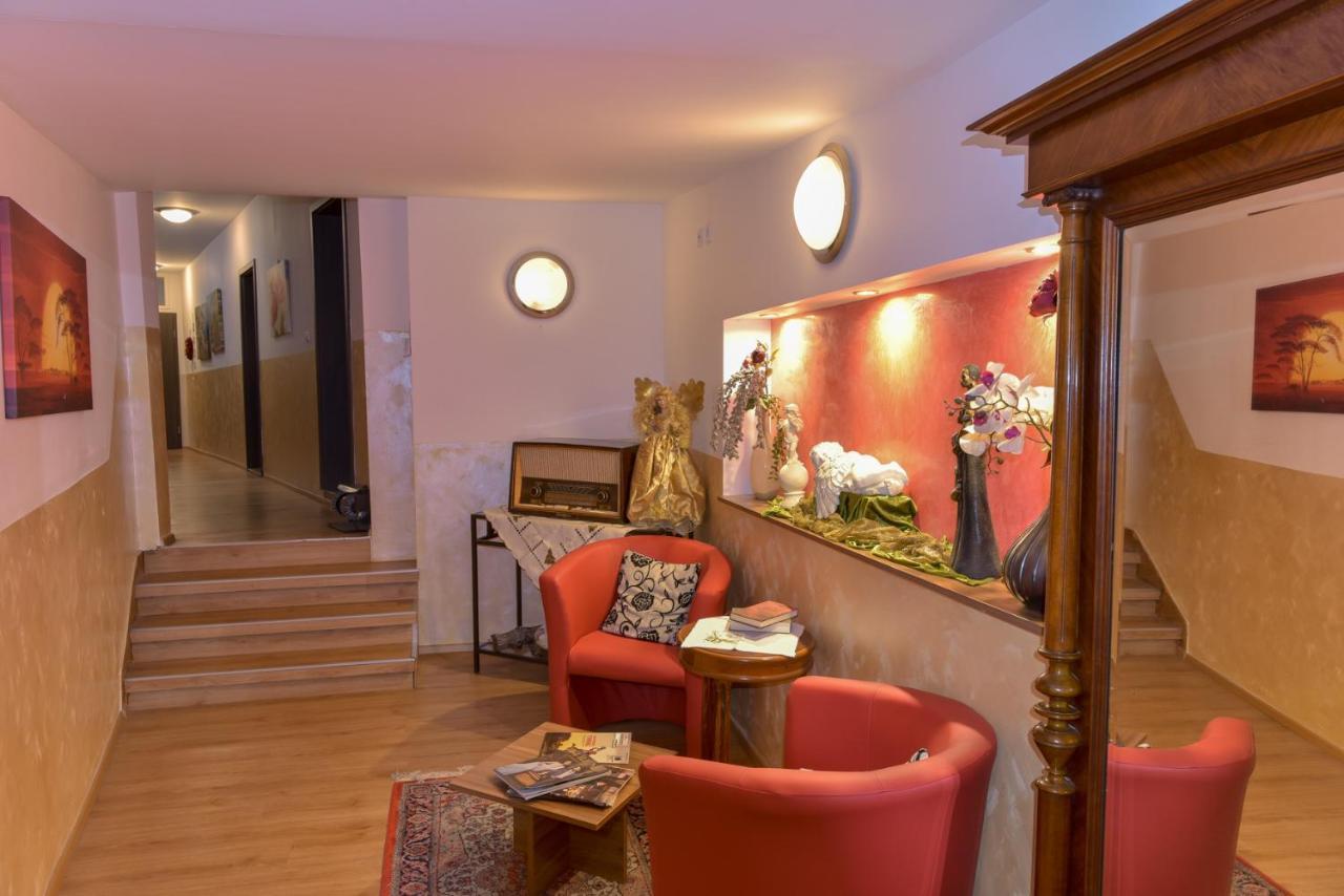 Hotel Ristorante Rostica Bad Urach Εξωτερικό φωτογραφία