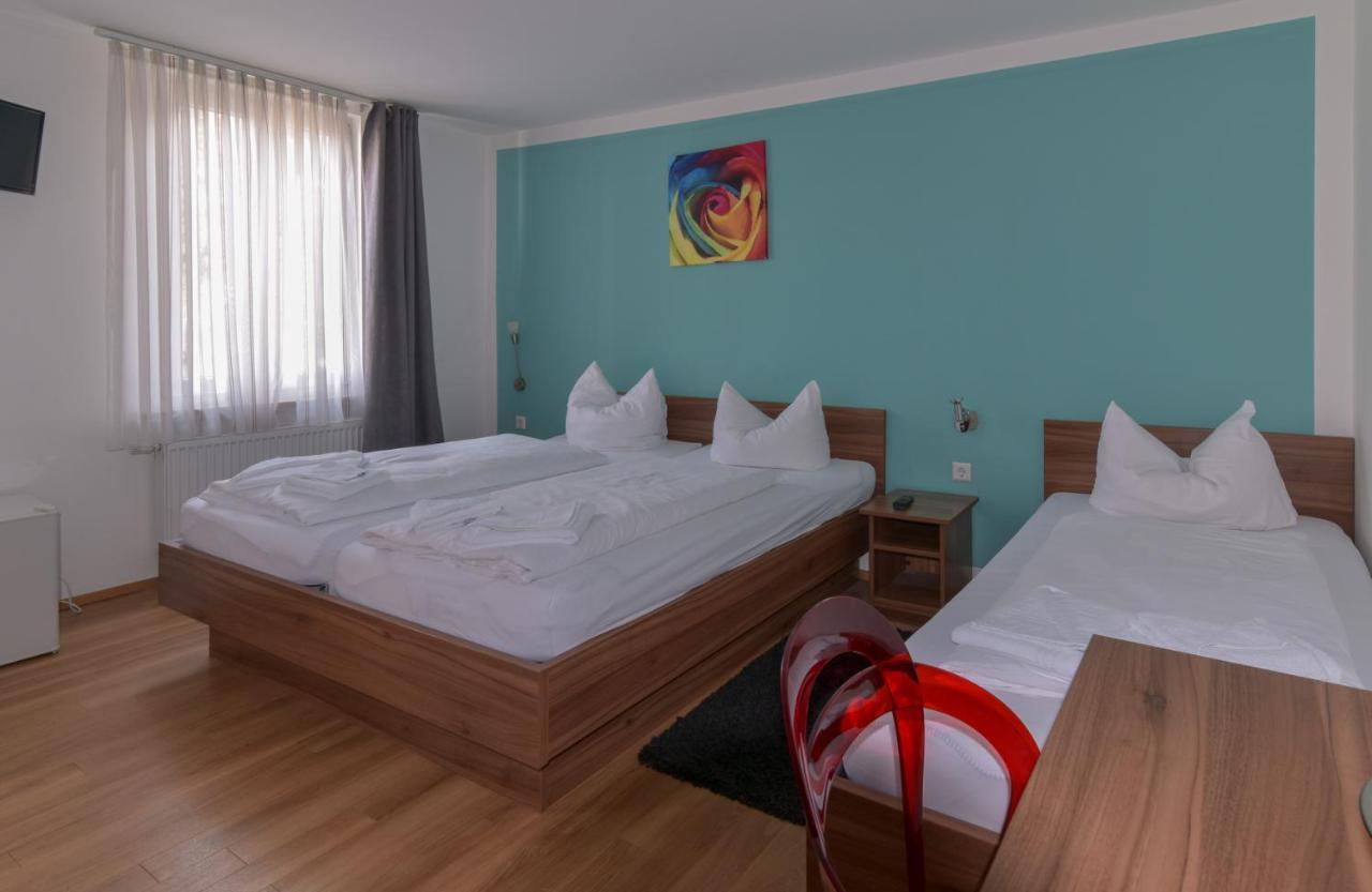 Hotel Ristorante Rostica Bad Urach Εξωτερικό φωτογραφία